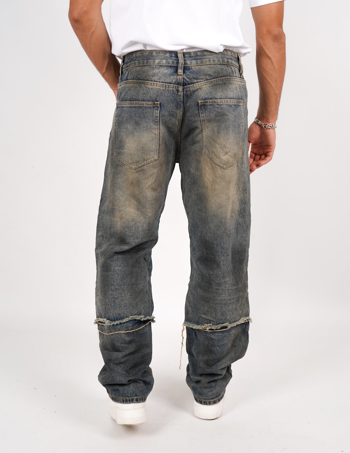 JEANS SLAVATO CON STRAPPI