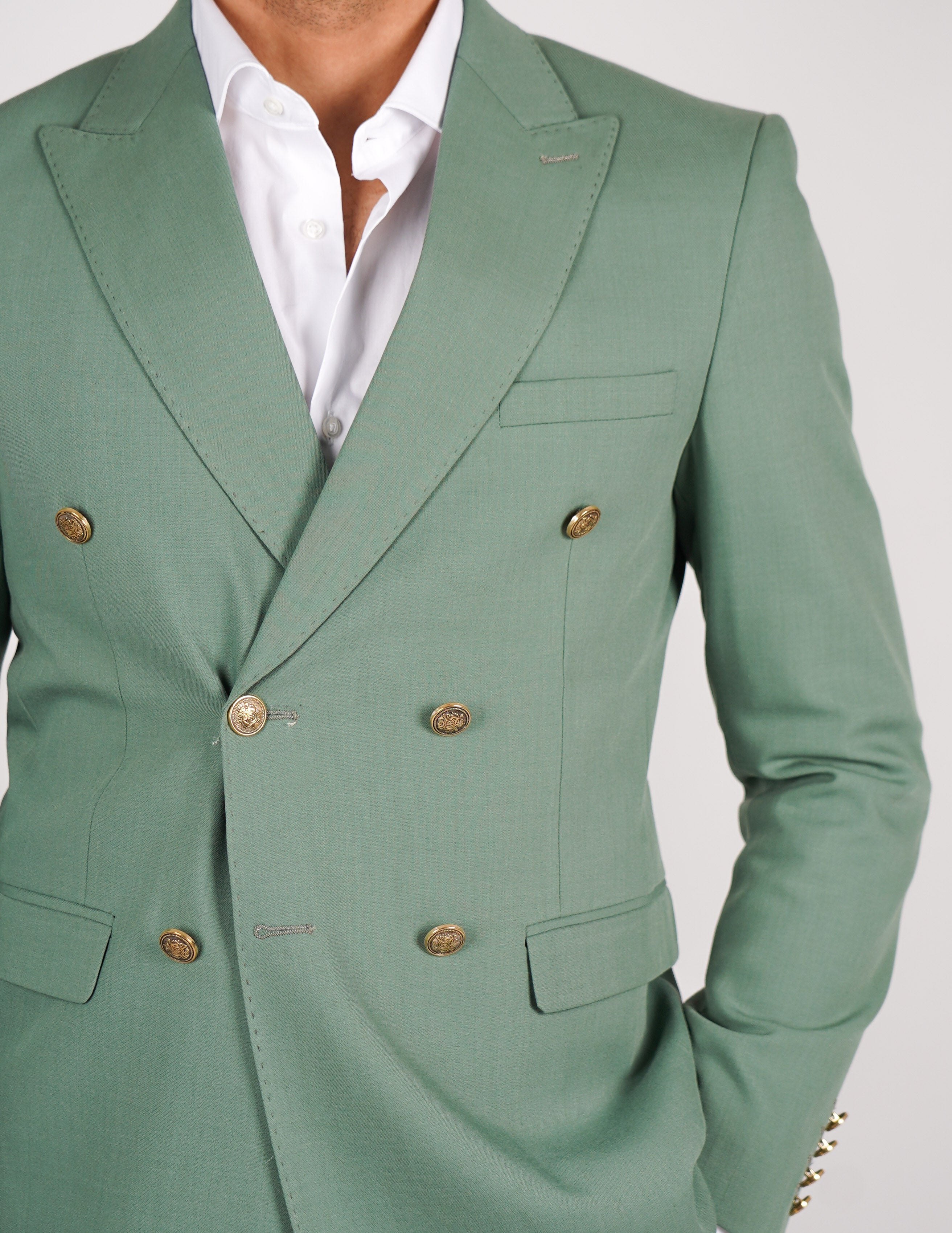 ABITO UOMO ELEGANTE con bottoni a contrasto