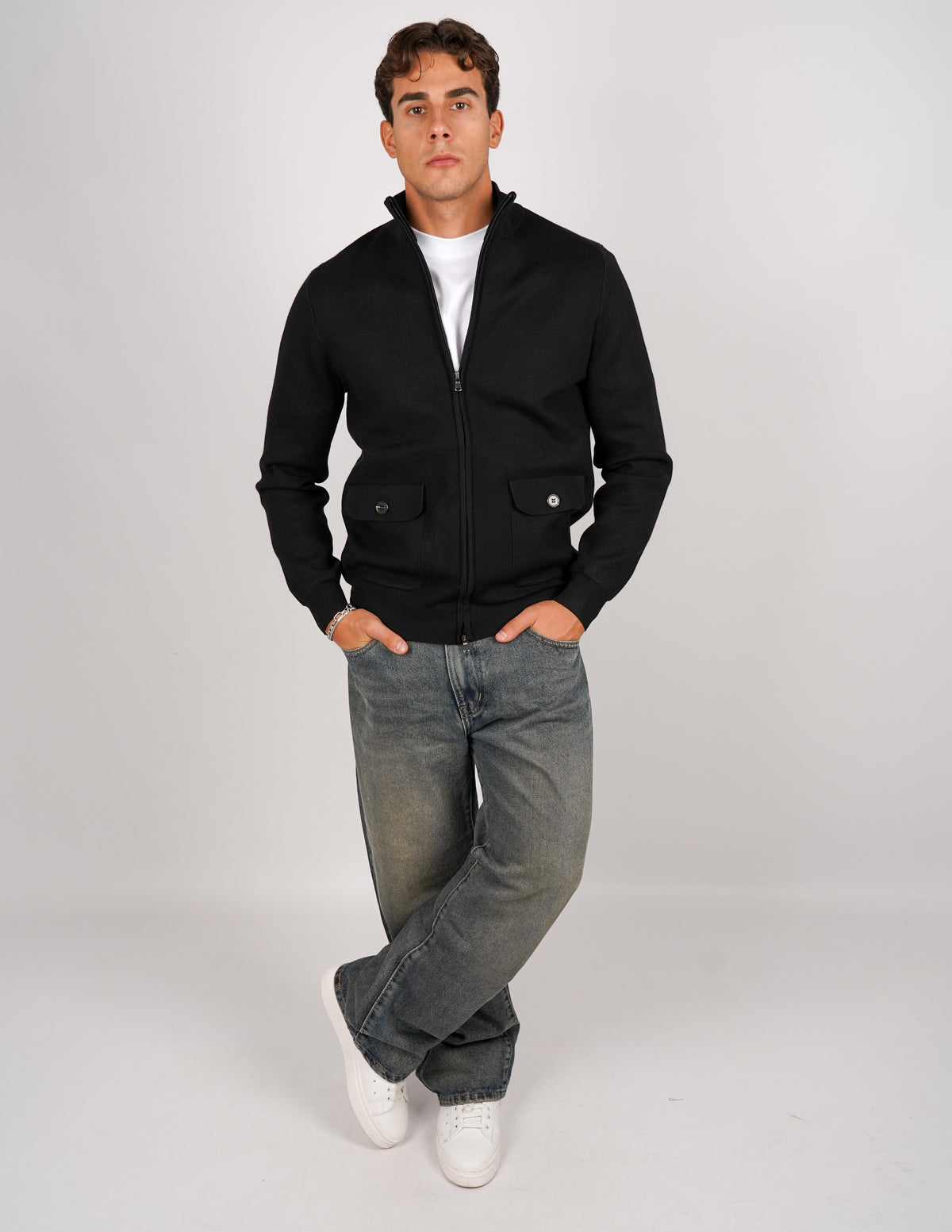CARDIGAN CON ZIP E TASCHE