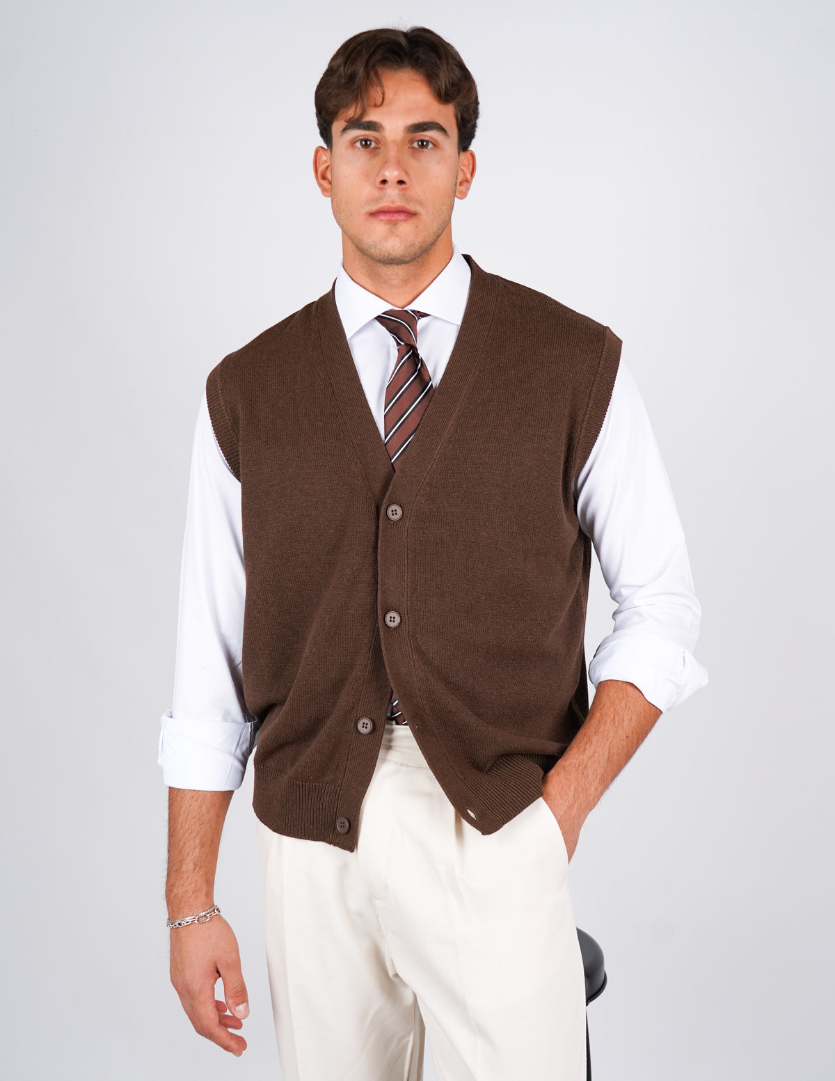 MAGLIA SMANICATA IN COTONE CON BOTTONI