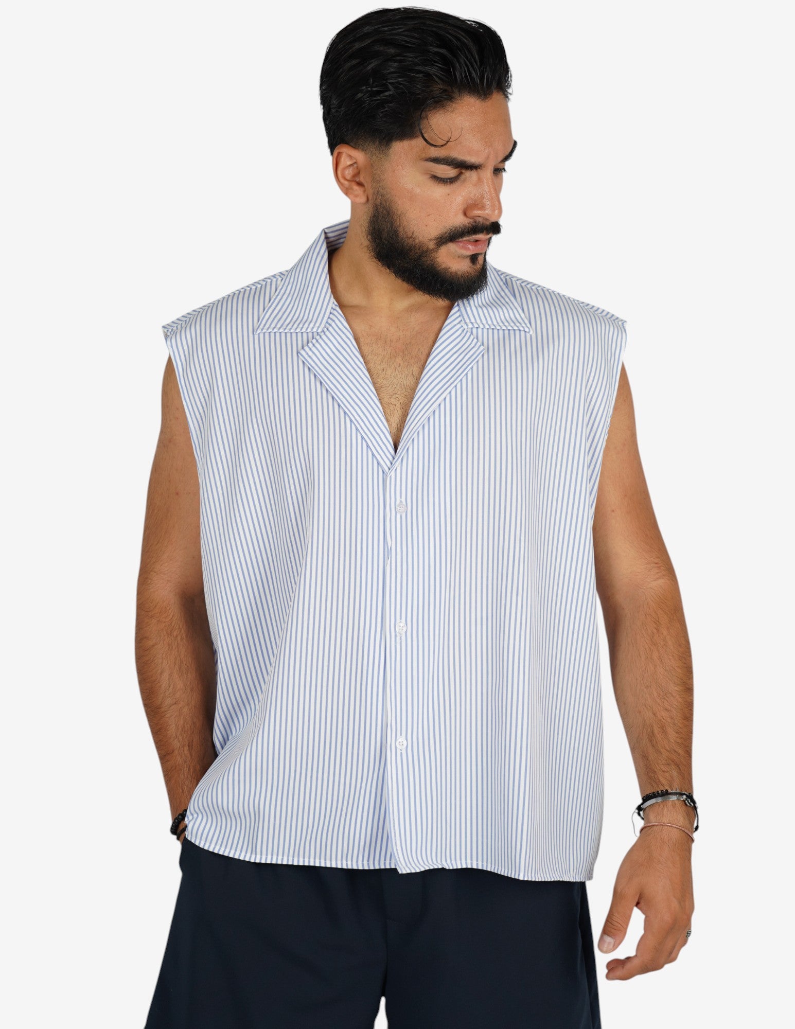 Camicia smanicata rigata