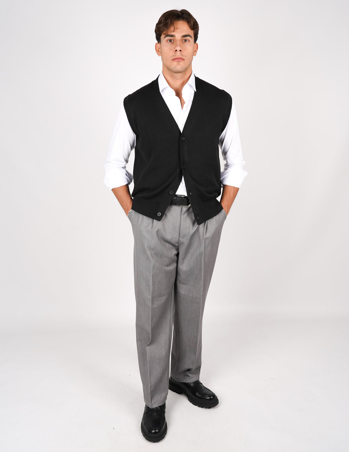 MAGLIA SMANICATA IN COTONE CON BOTTONI