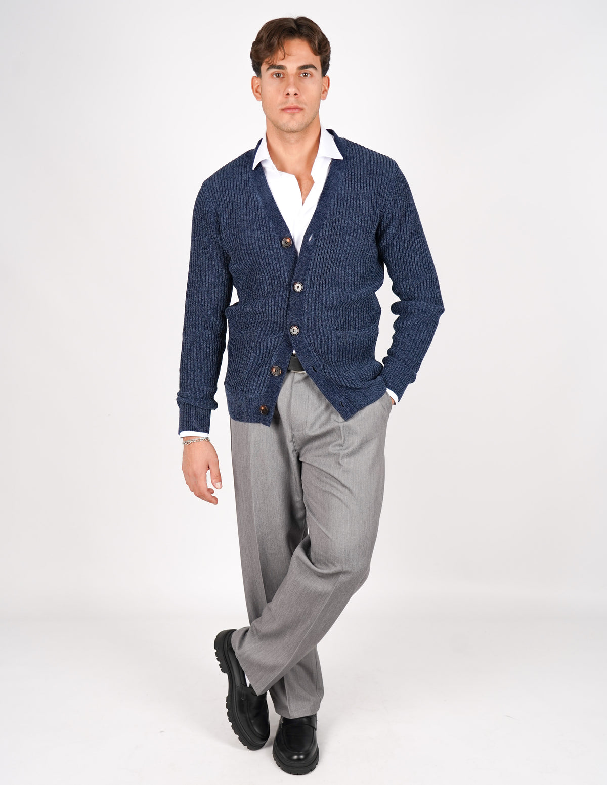 CARDIGAN IN CINIGLIA CON TASCHE