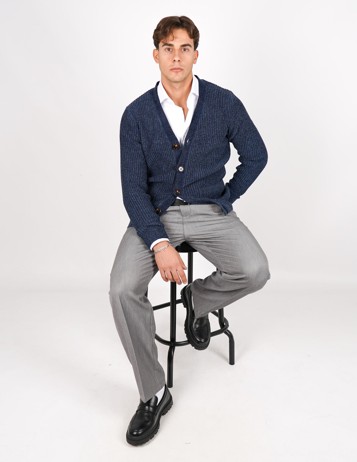 CARDIGAN IN CINIGLIA CON TASCHE