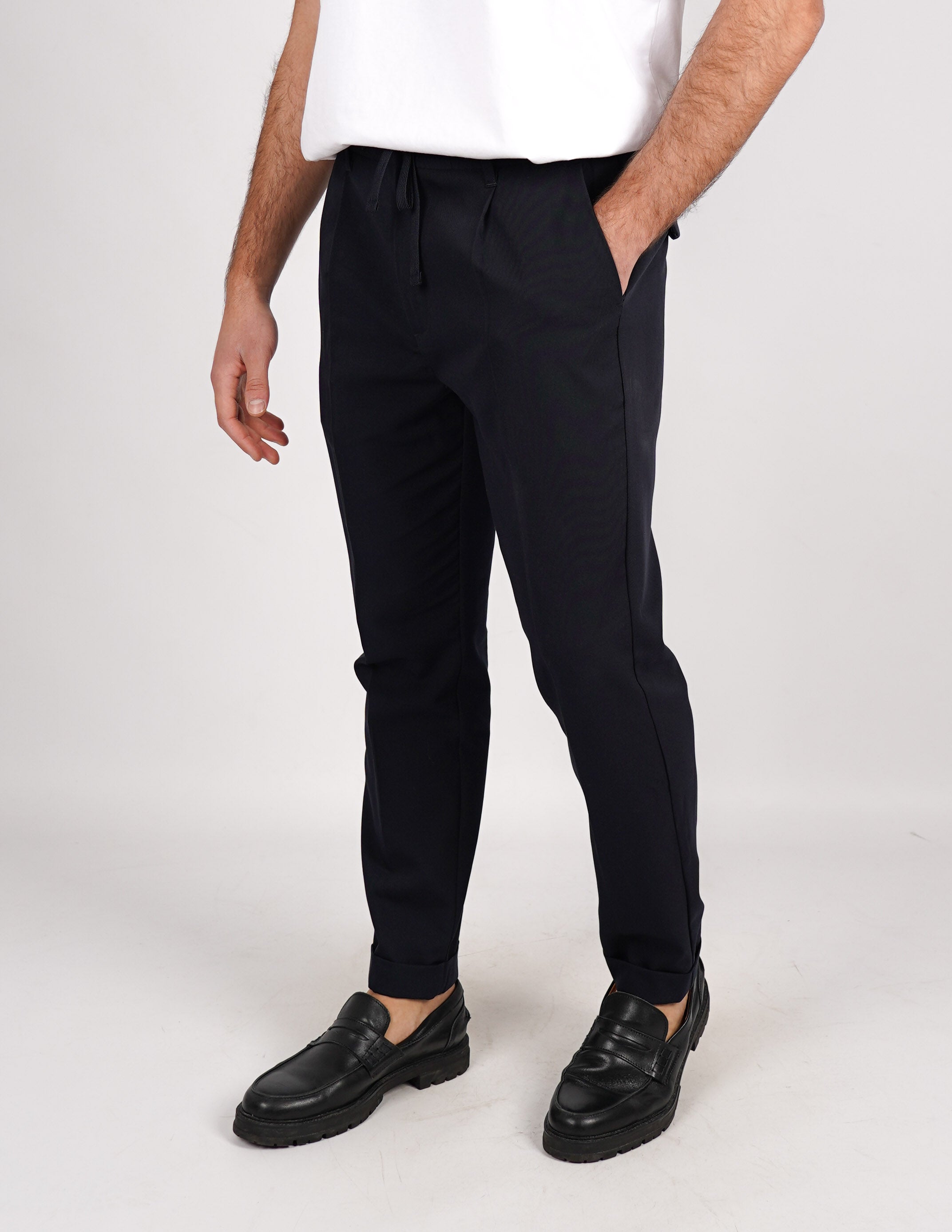 PANTALONE SLIM FIT TINTA UNITA