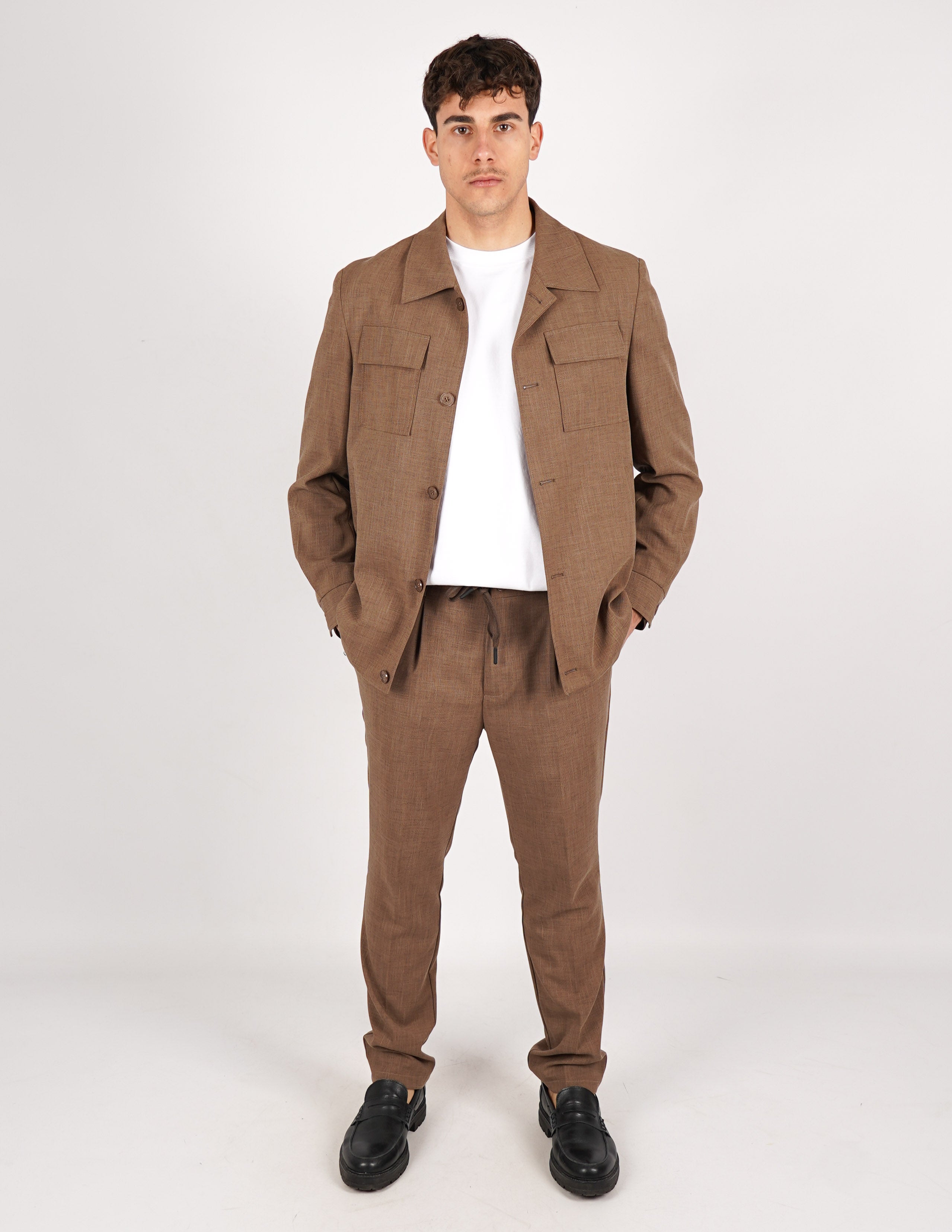 completo giacca con tasche + jogger