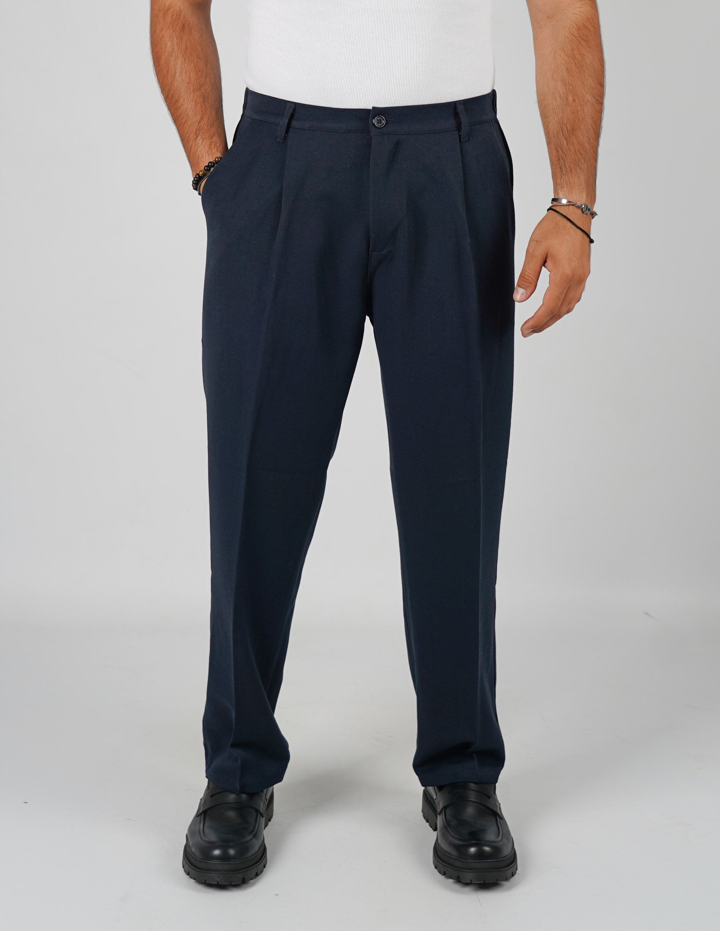 Pantalone REGULAR con pence
