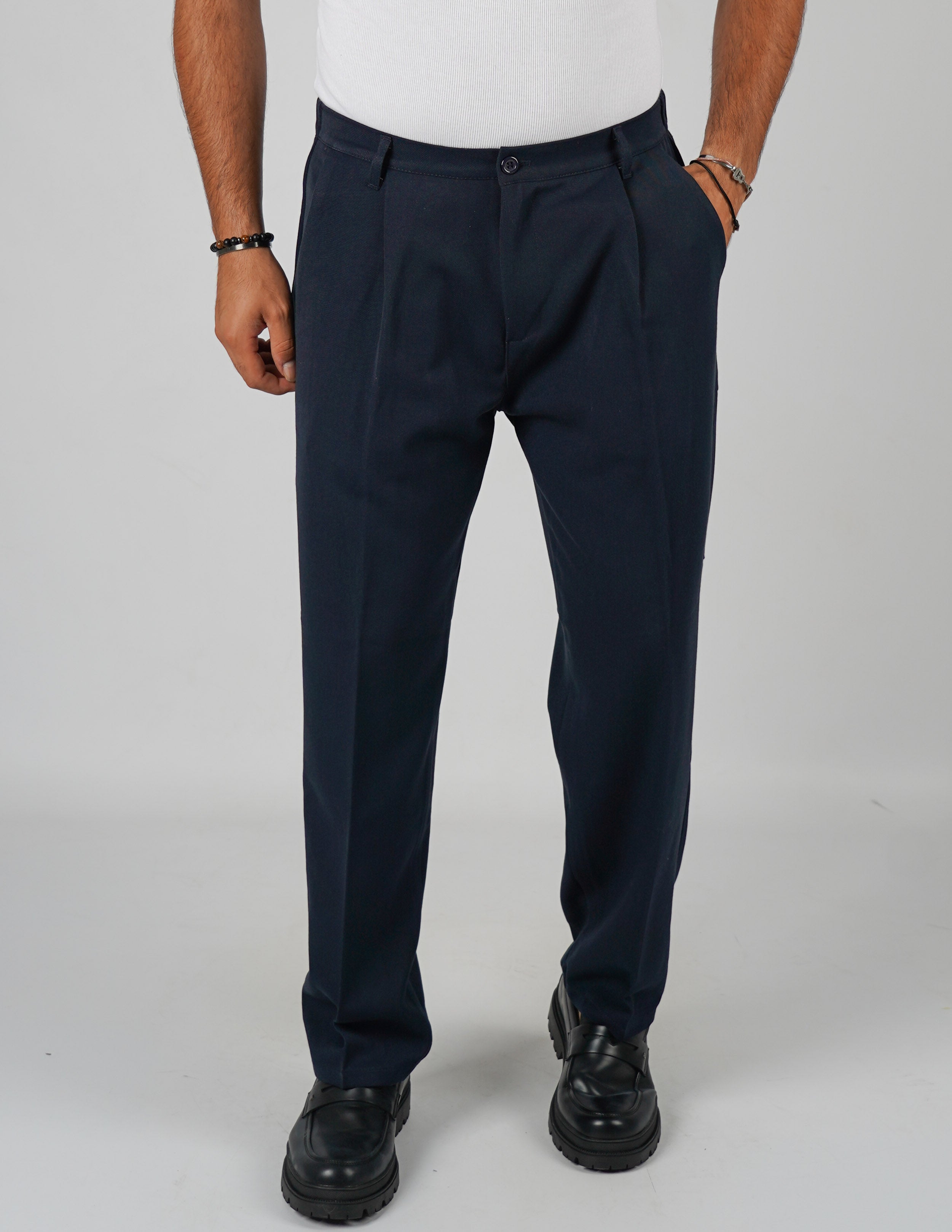 Pantalone REGULAR con pence