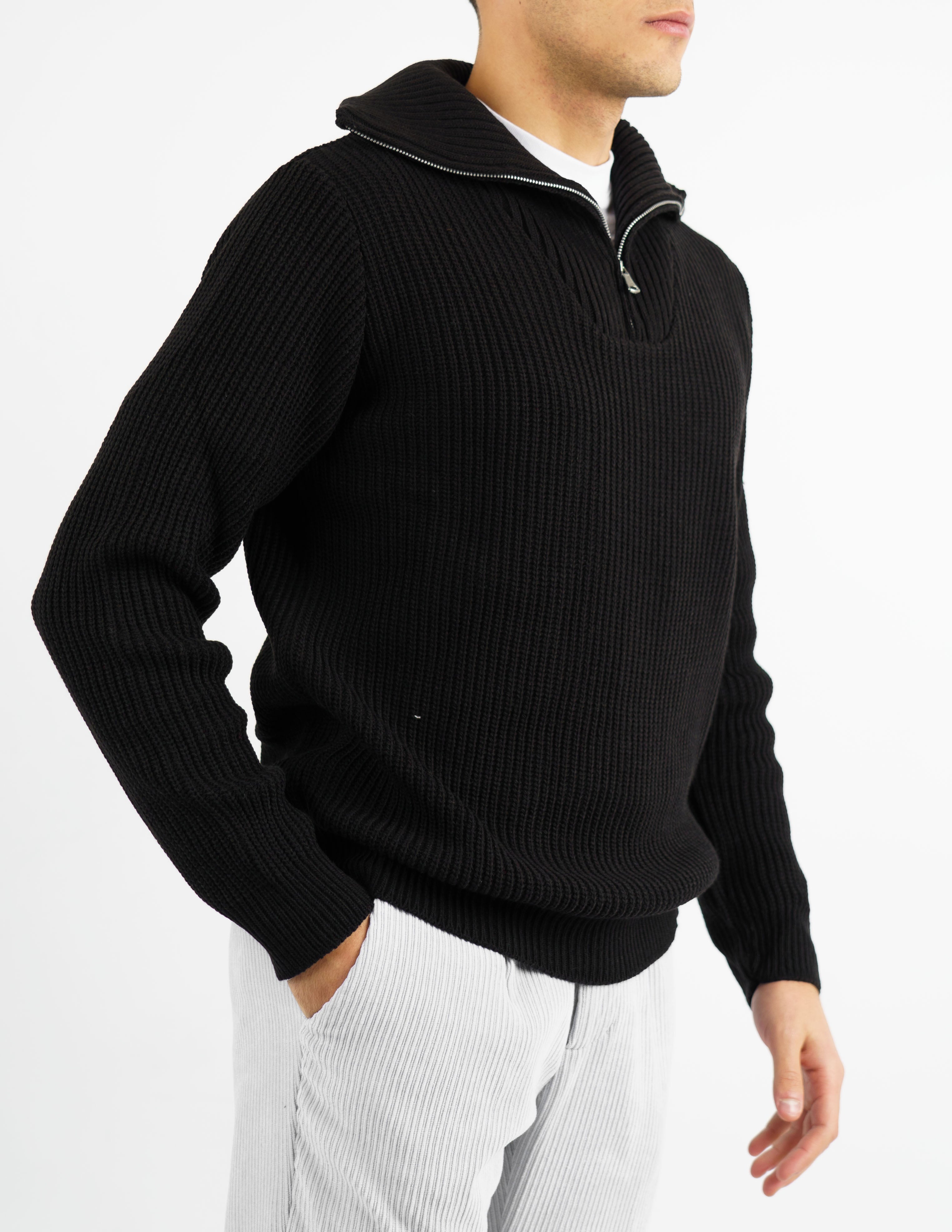 pullover con cerniera sul collo