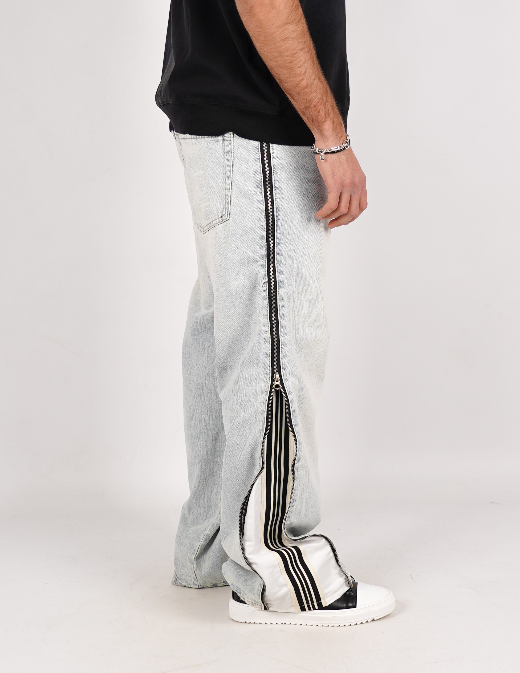JEANS FLARE BANDA LATERALE
