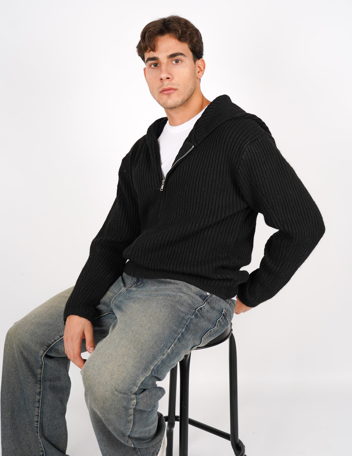 MAGLIA A COSTE CON CAPUCCIO