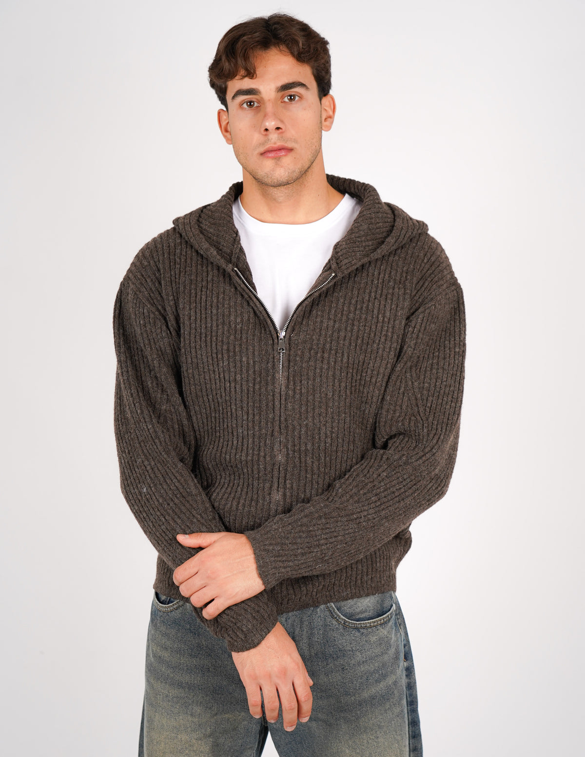 MAGLIA A COSTE CON CAPUCCIO
