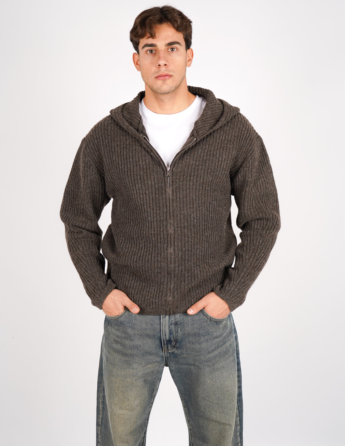 MAGLIA A COSTE CON CAPUCCIO