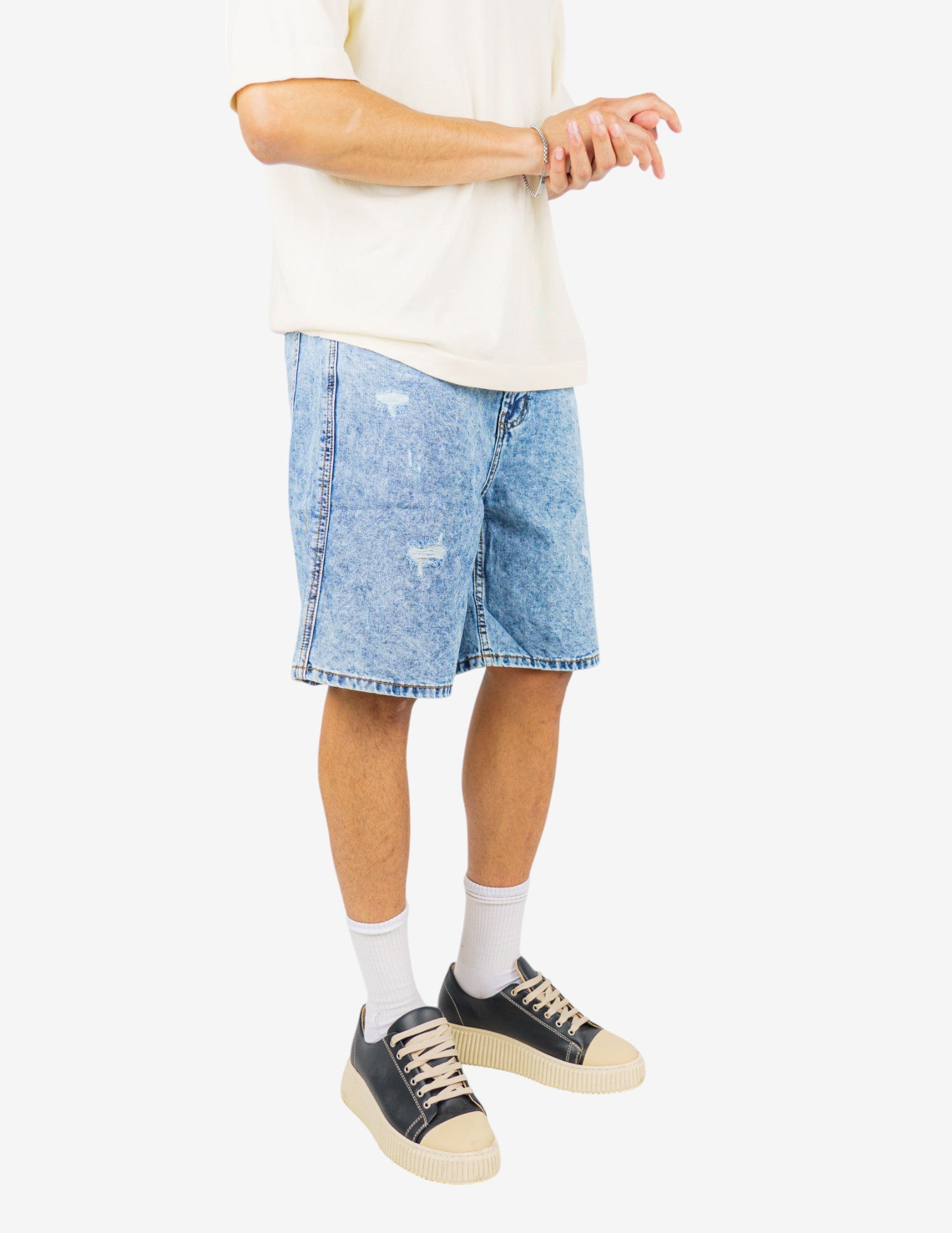 bermuda in denim regular con rotture