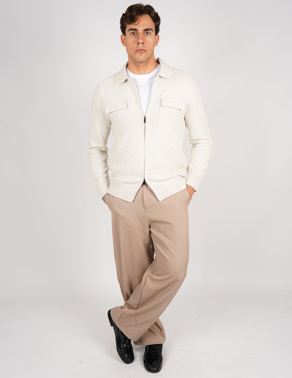 cardigan in maglia con tasche