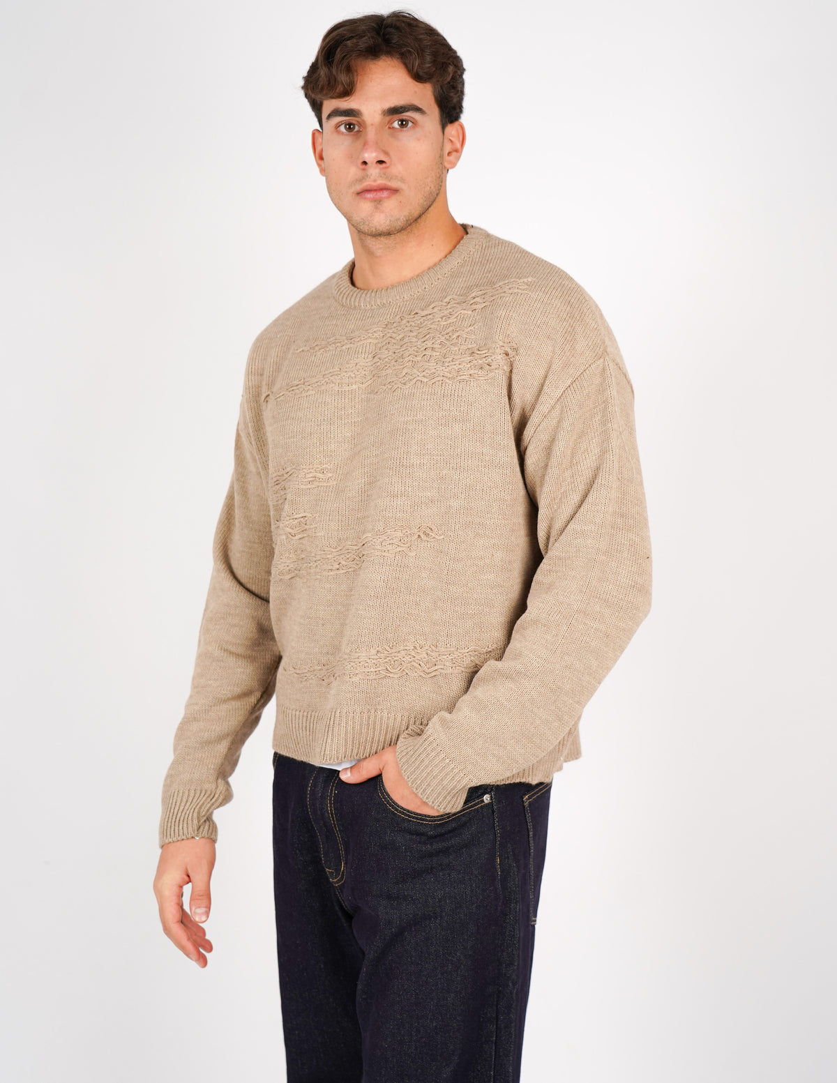 maglione crop con abrasioni