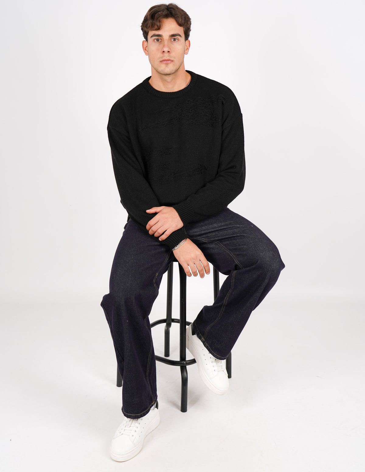 maglione crop con abrasioni