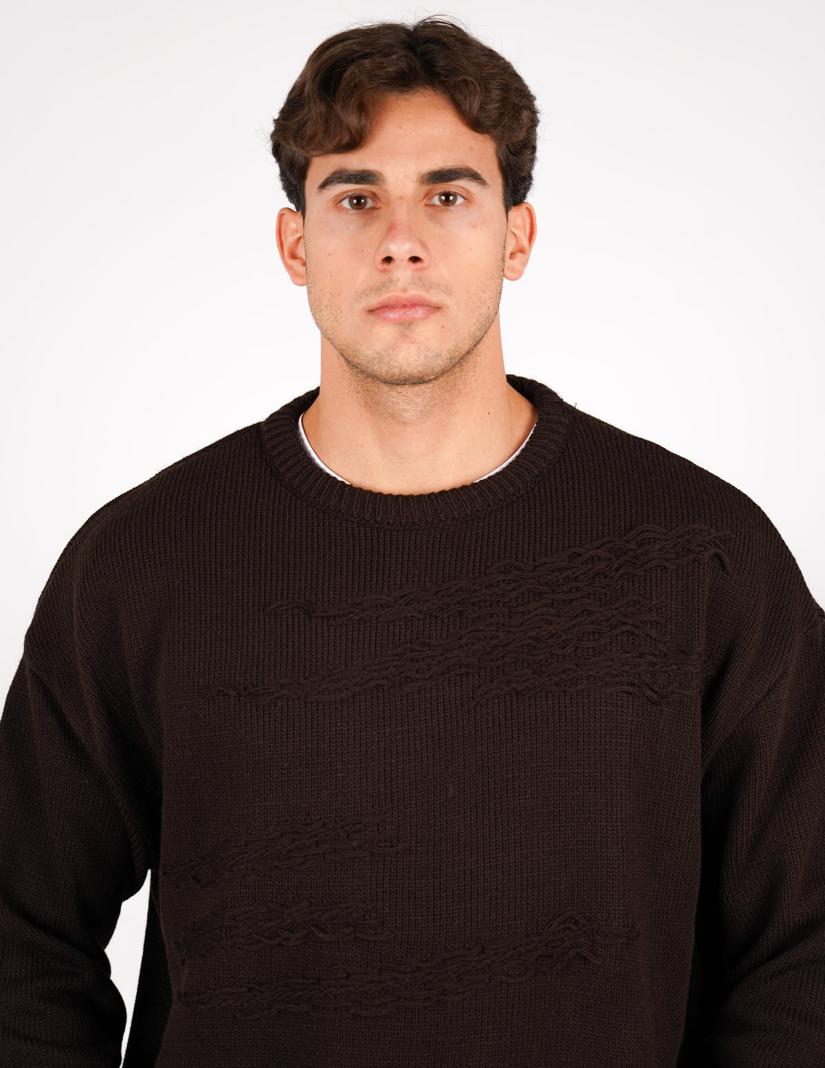 maglione crop con abrasioni