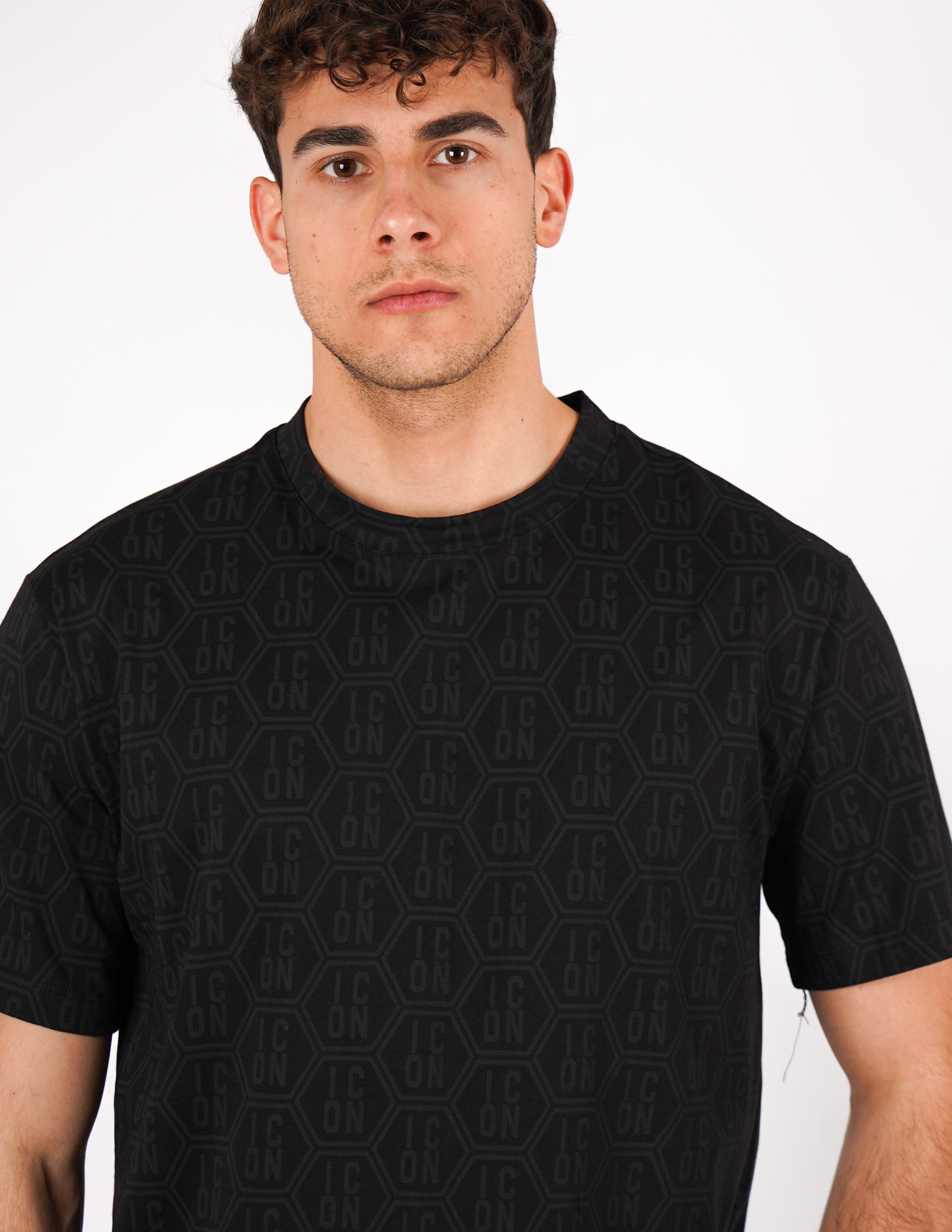 t-shirt icon all over