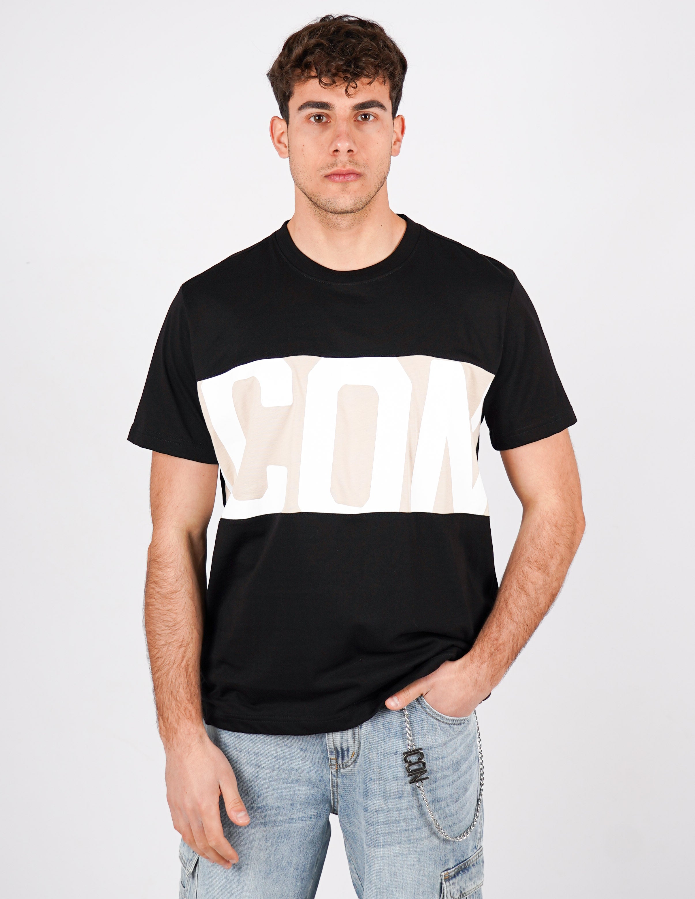 t-shirt icon stripe