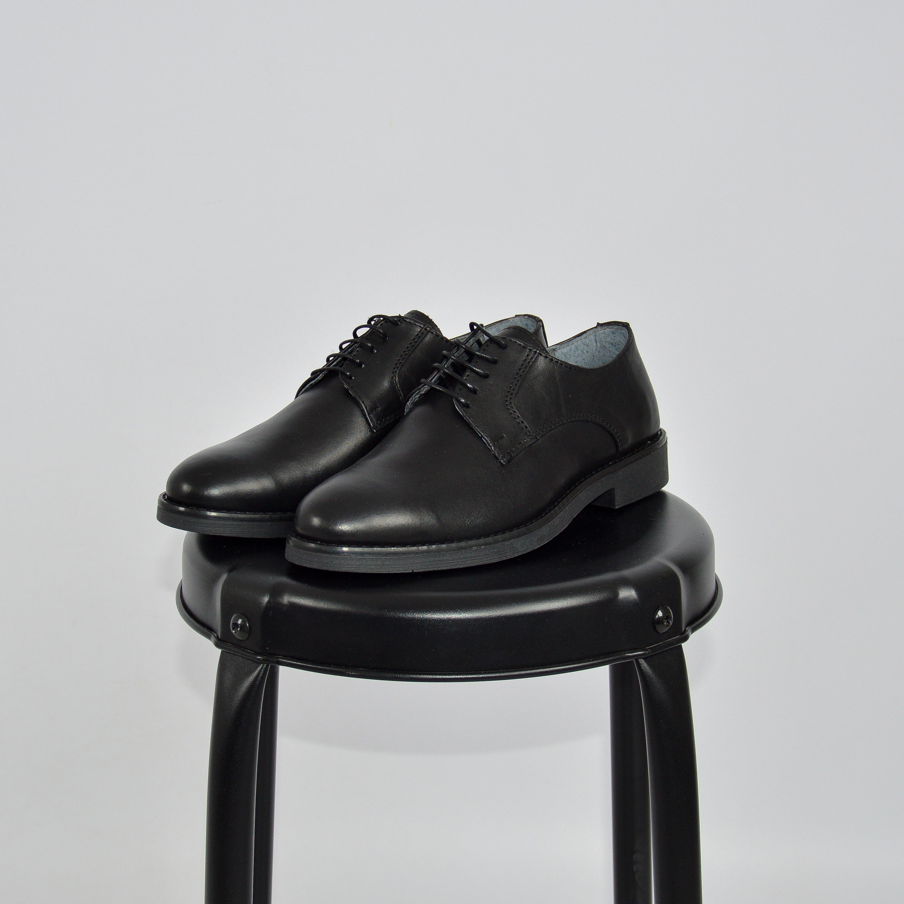 scarpa bassa in pelle nera